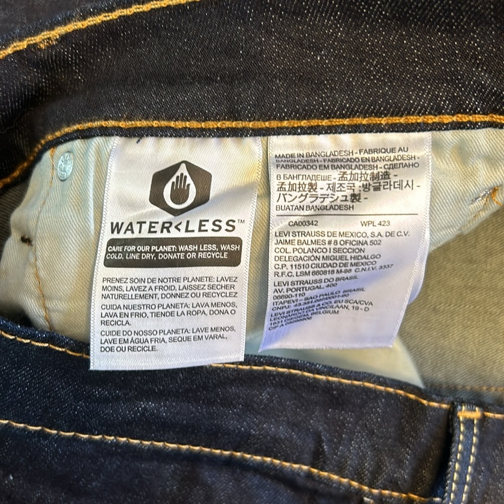Men’s Levi’s Jeans - Picture 4 of 7